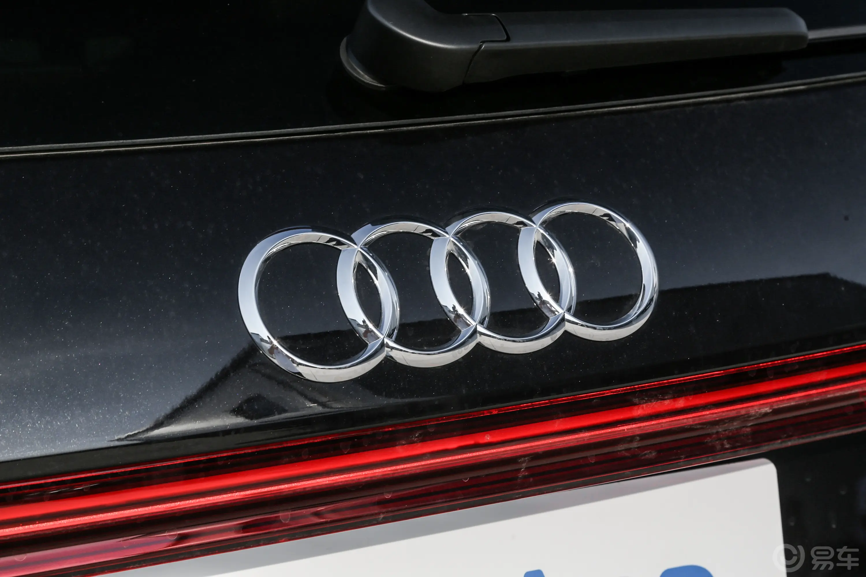 奥迪Q5 e-tron50 e-tron quattro 光耀型 锦衣套装外观细节