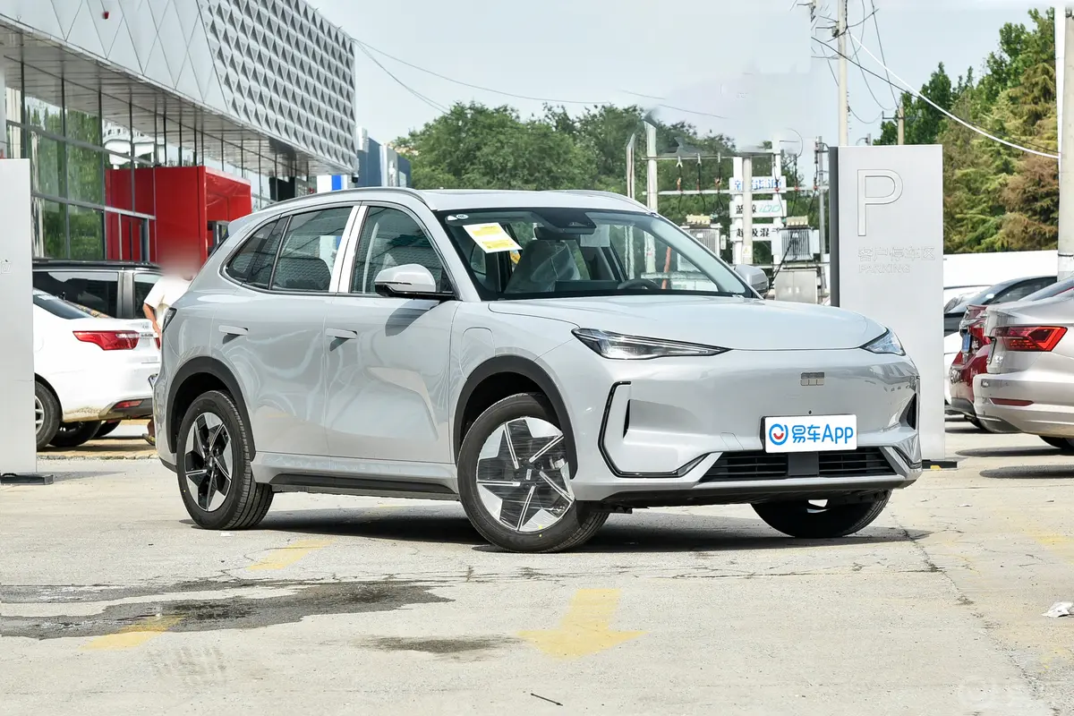 银河E5530km 探索+版侧前45度车头向右水平