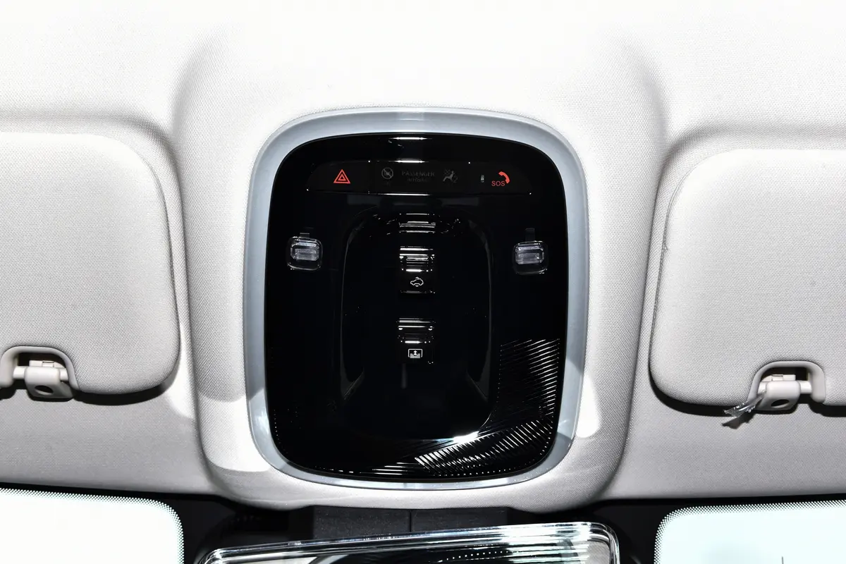 瑞虎92.0T 自动两驱豪华版 5座中控