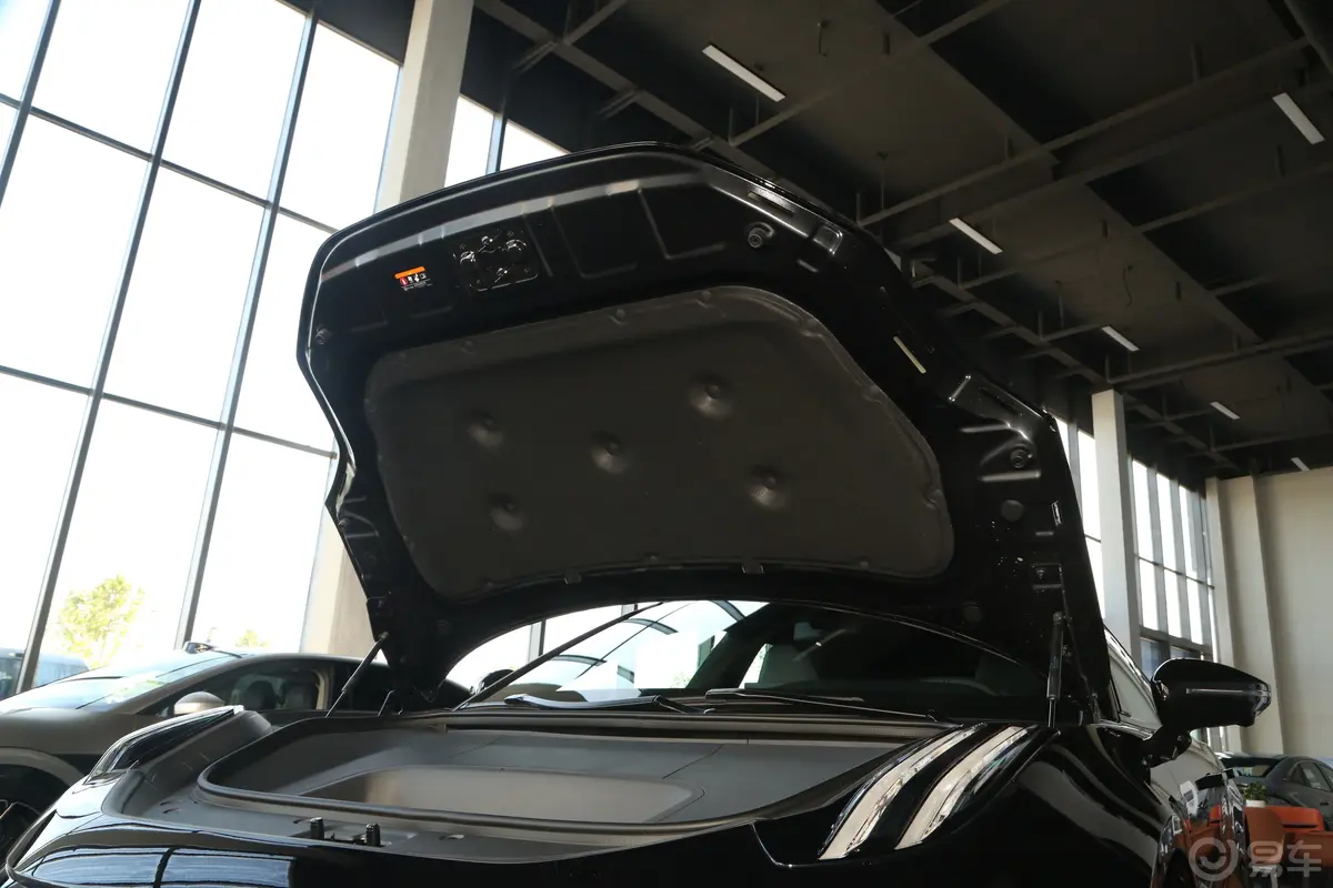 ZEEKR 001750km 后驱WE版动力底盘