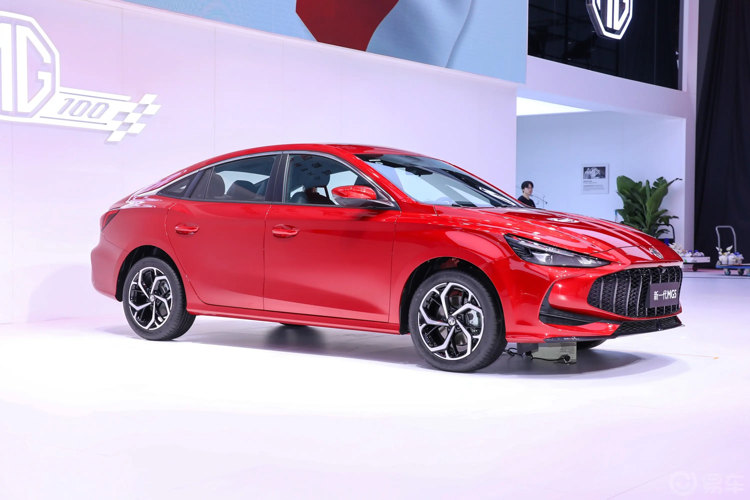 MG5300TGI 双离合全球旗舰版外观