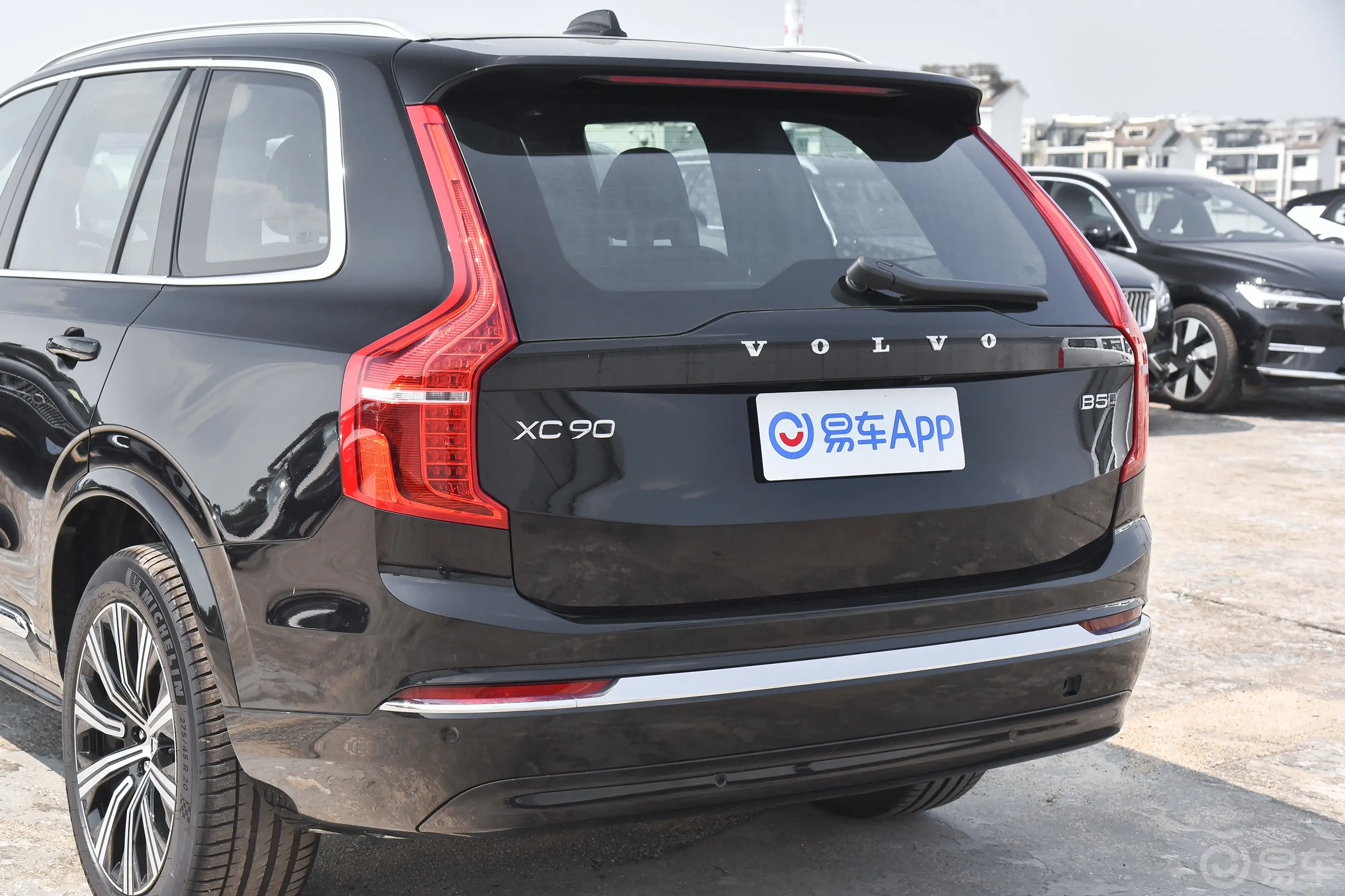 沃尔沃XC90B5 智行豪华版 5座车尾特写