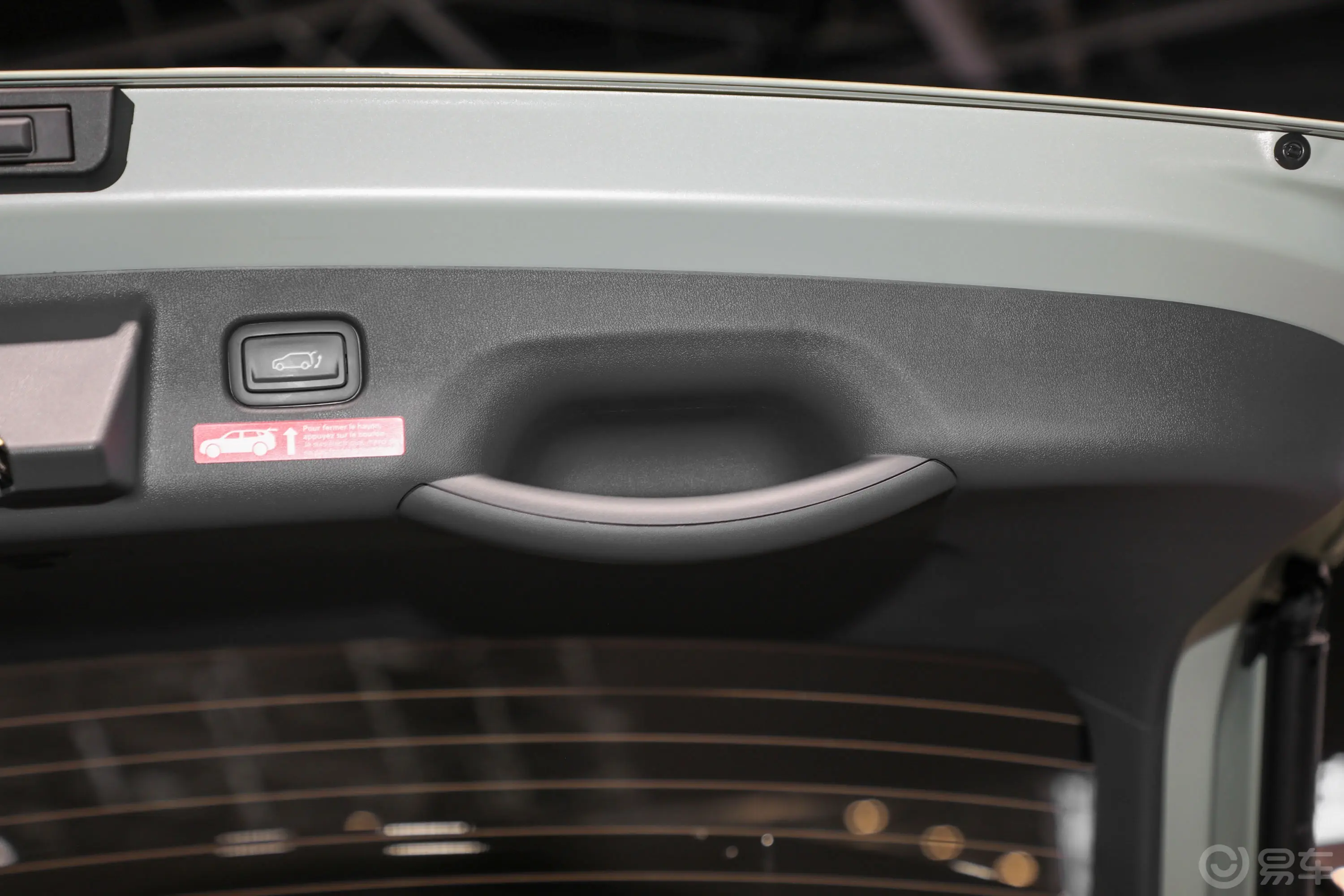 起亚EV3GT Line后排