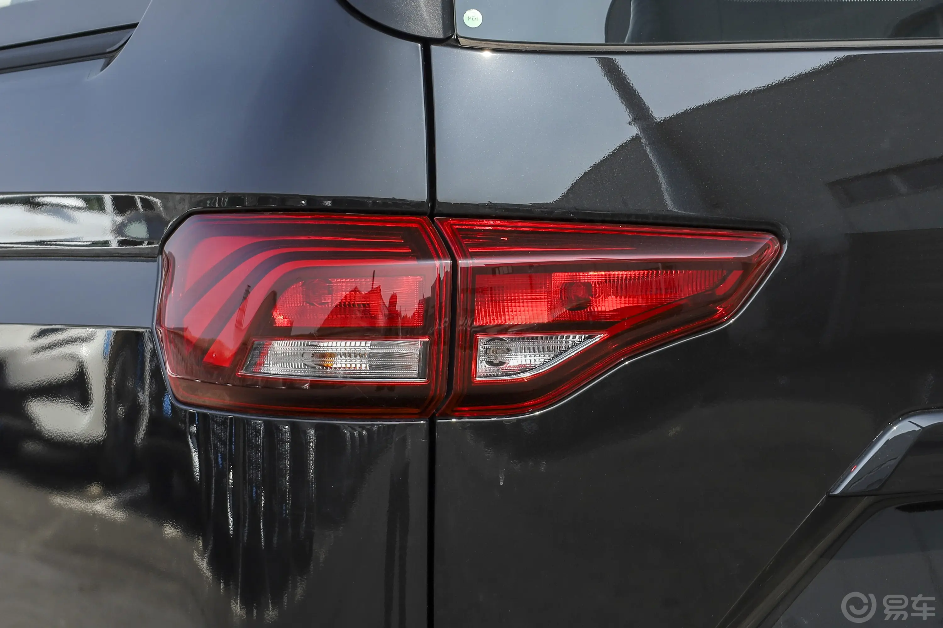 锐胜王牌M71.6L 手动长轴舒适版 5座外观灯组
