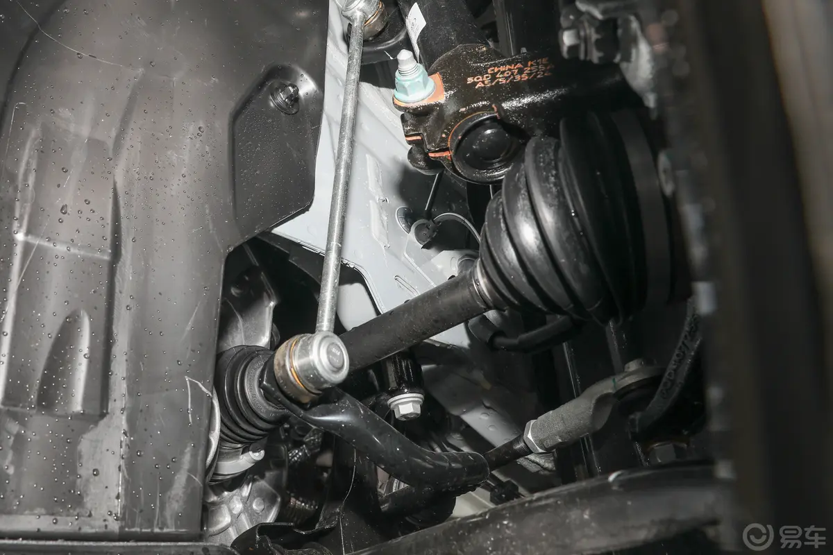 奥迪A3Sportback 35 TFSI 飞驰尊享型左侧前悬架