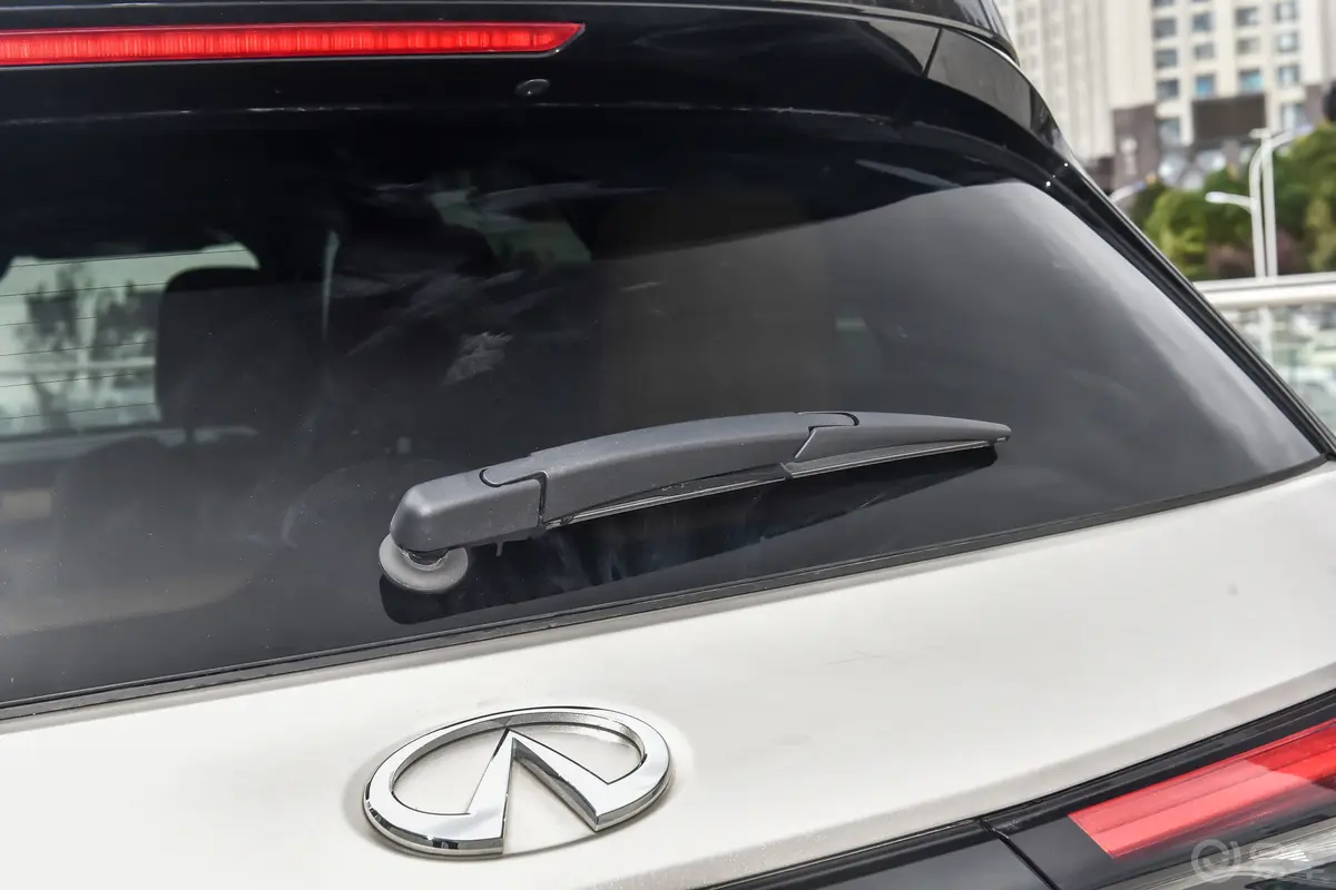 英菲尼迪QX602.0T 四驱旗舰版外观细节