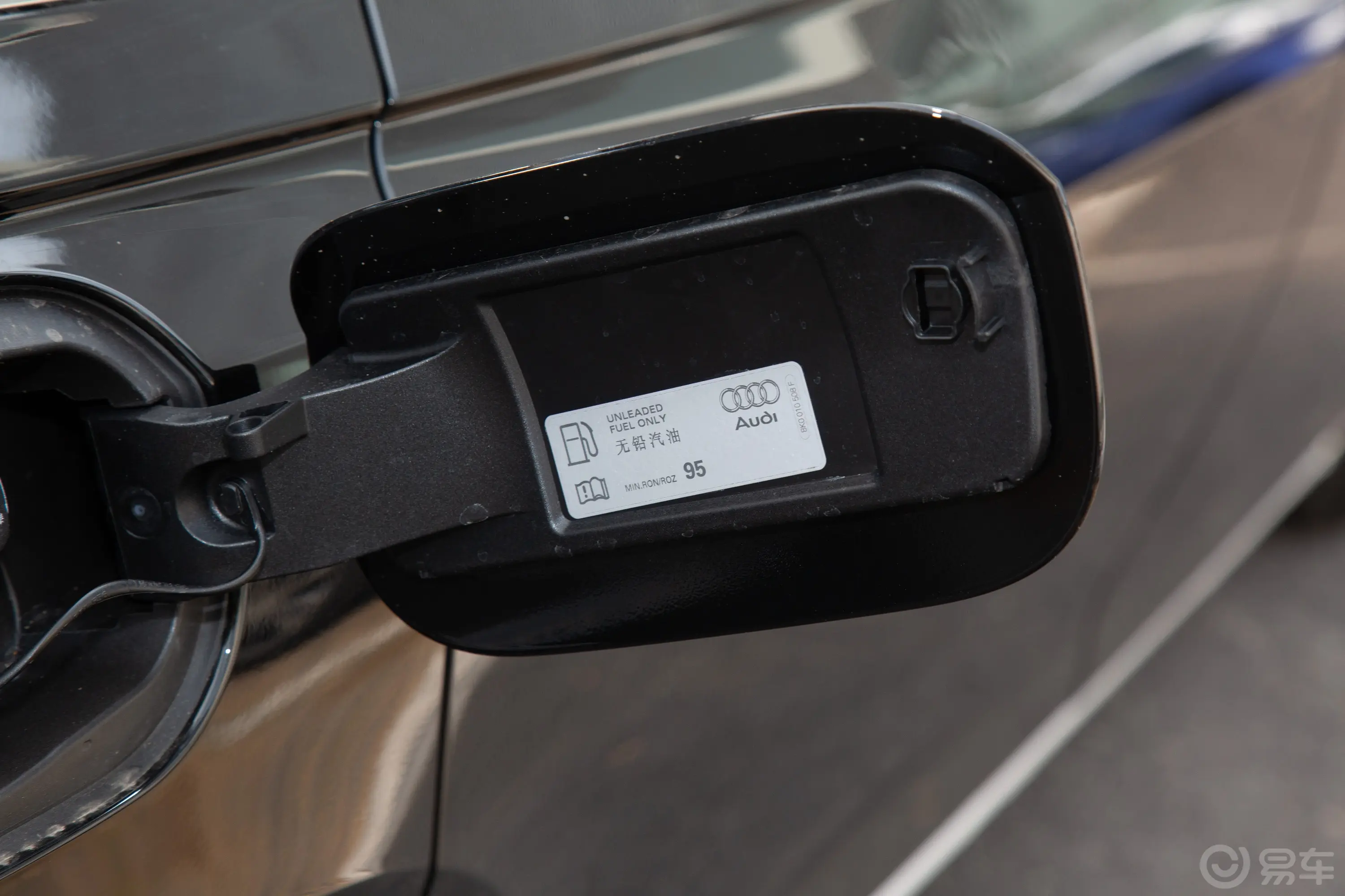 奥迪A8A8L 50 TFSI quattro 臻选型动力底盘