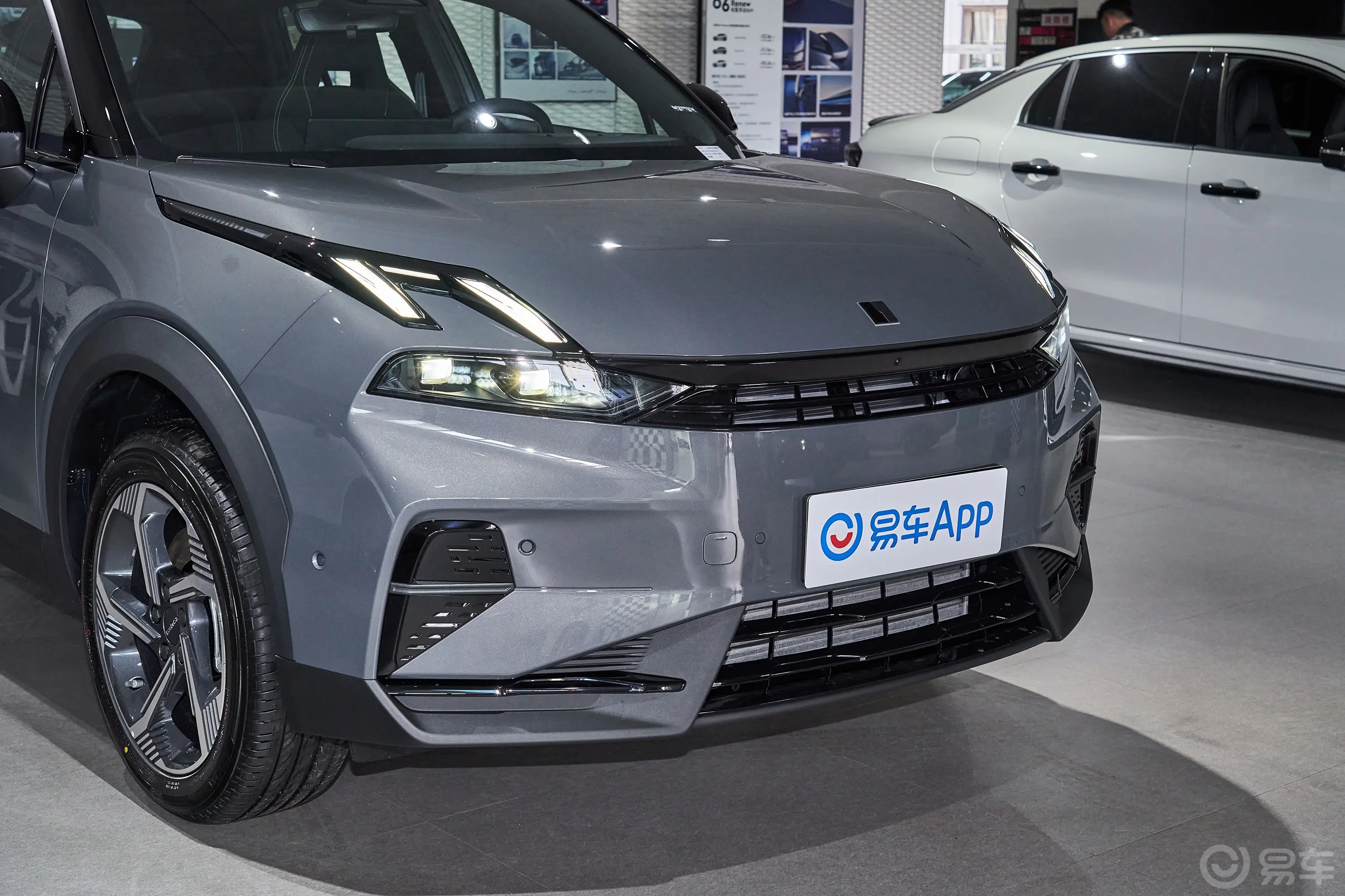 领克06Renew 1.5T Pro外观灯组