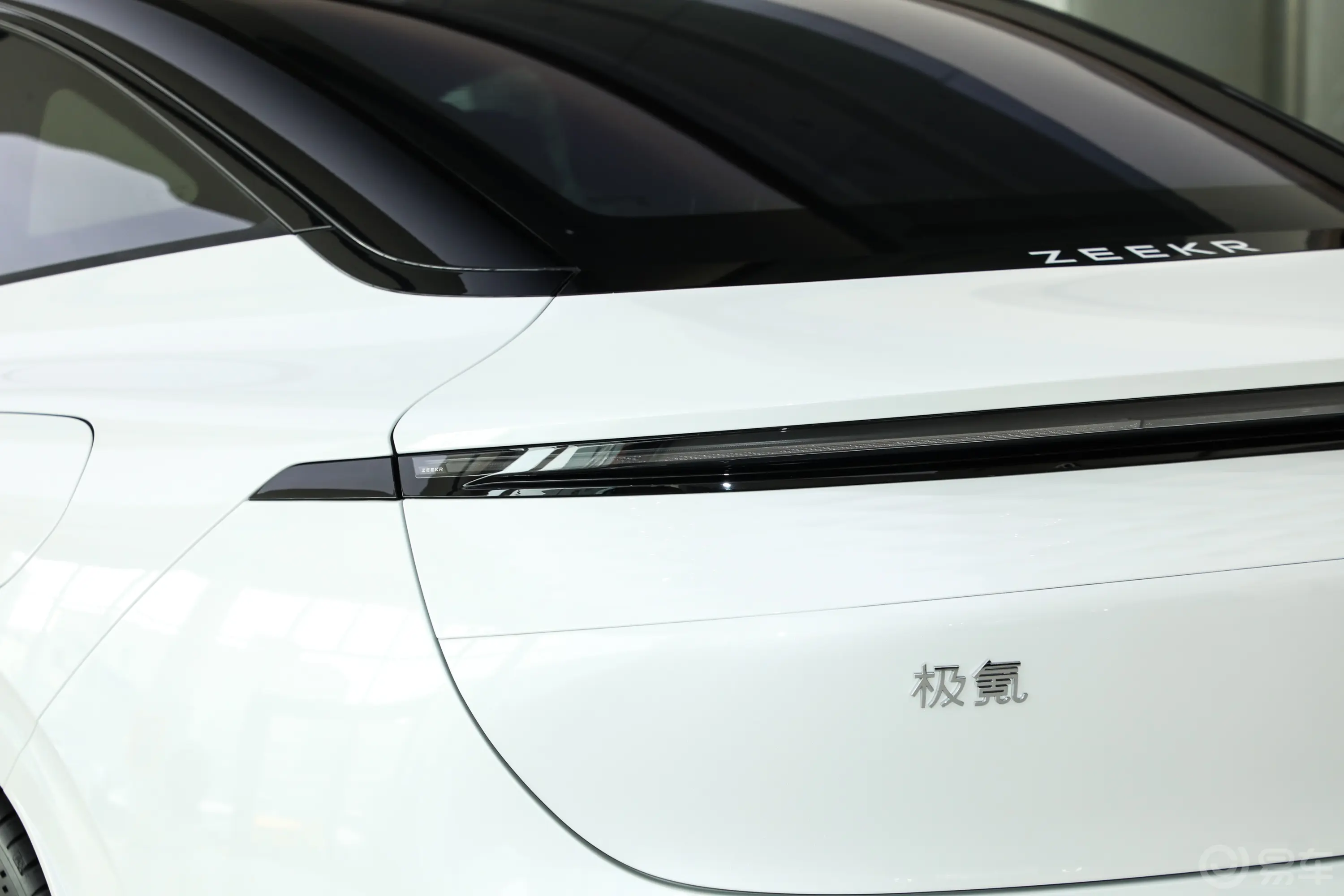 ZEEKR 007688km 后驱智驾版外观灯组