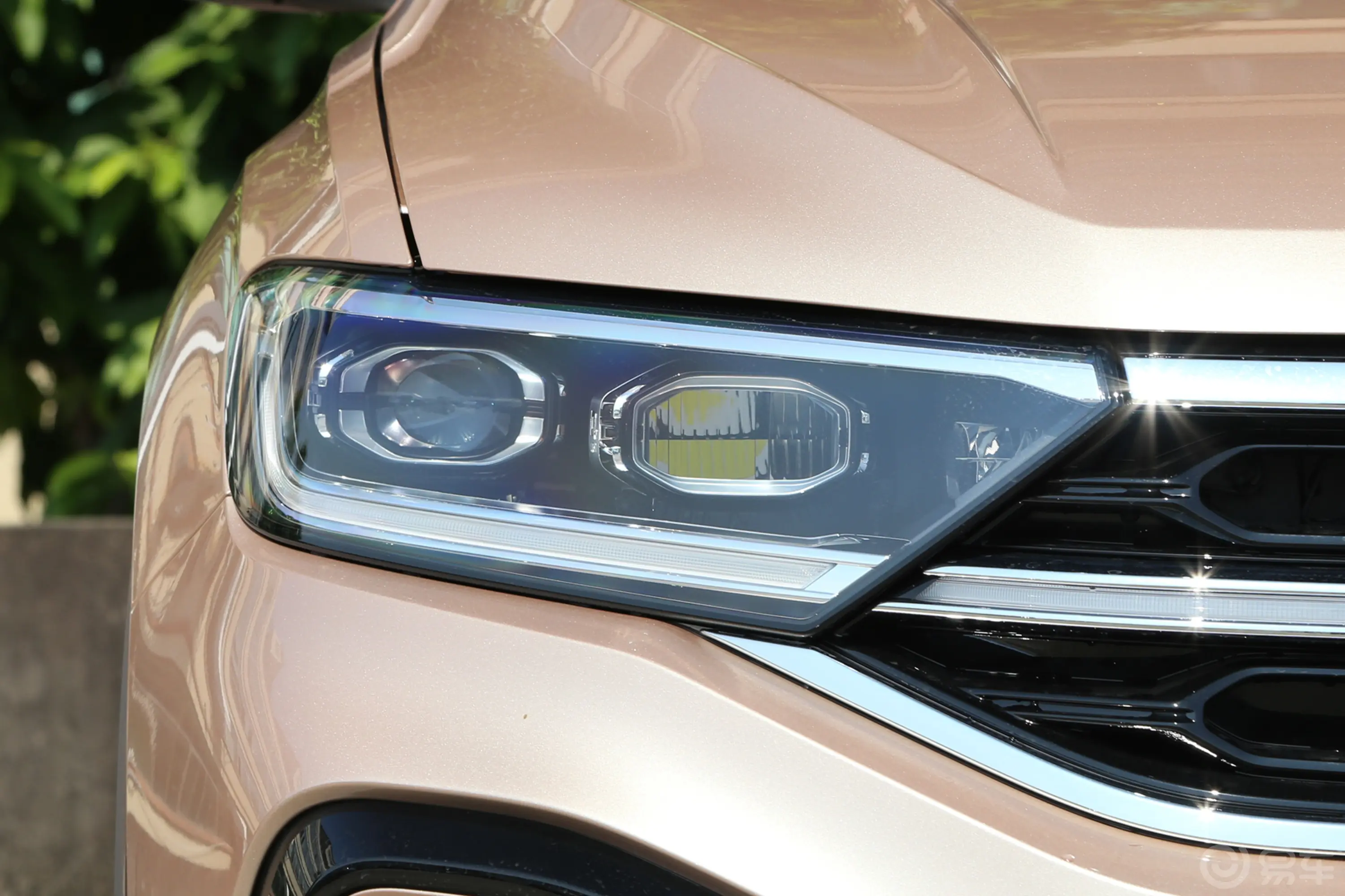探歌300TSI 星光版外观灯组