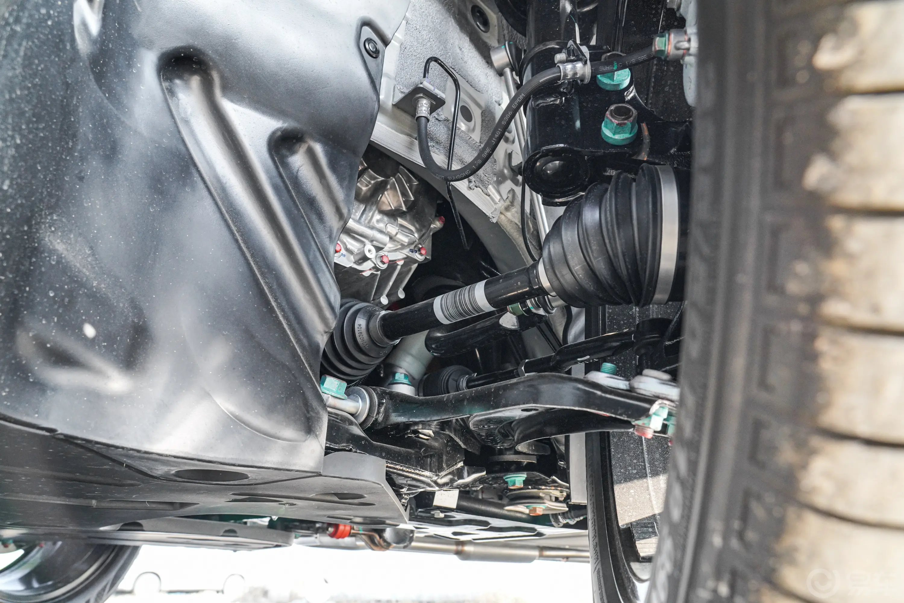 宋L DM-i1.5L 75km 领先型左侧前悬架