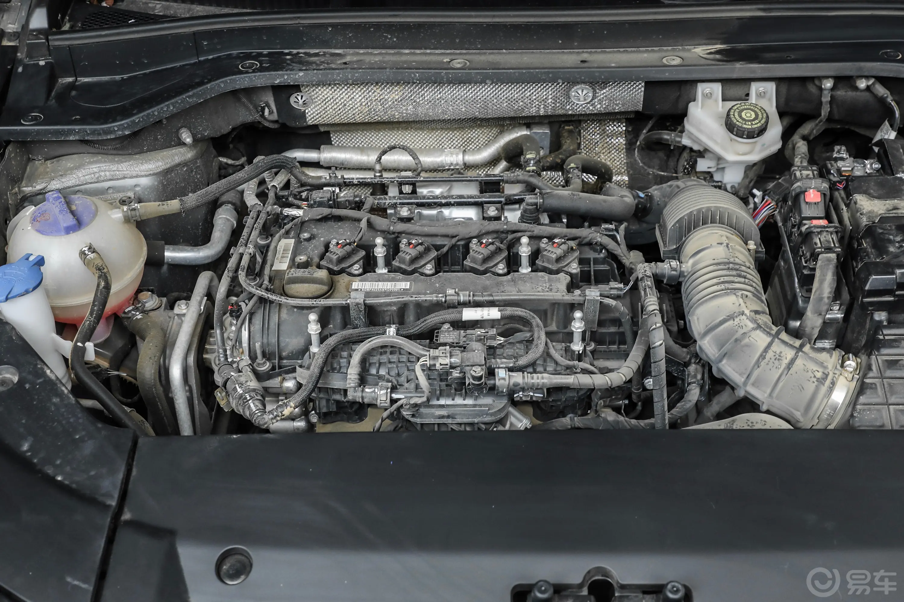 瑞虎8L390T 四驱环塔冠军版 7座发动机/电机特写