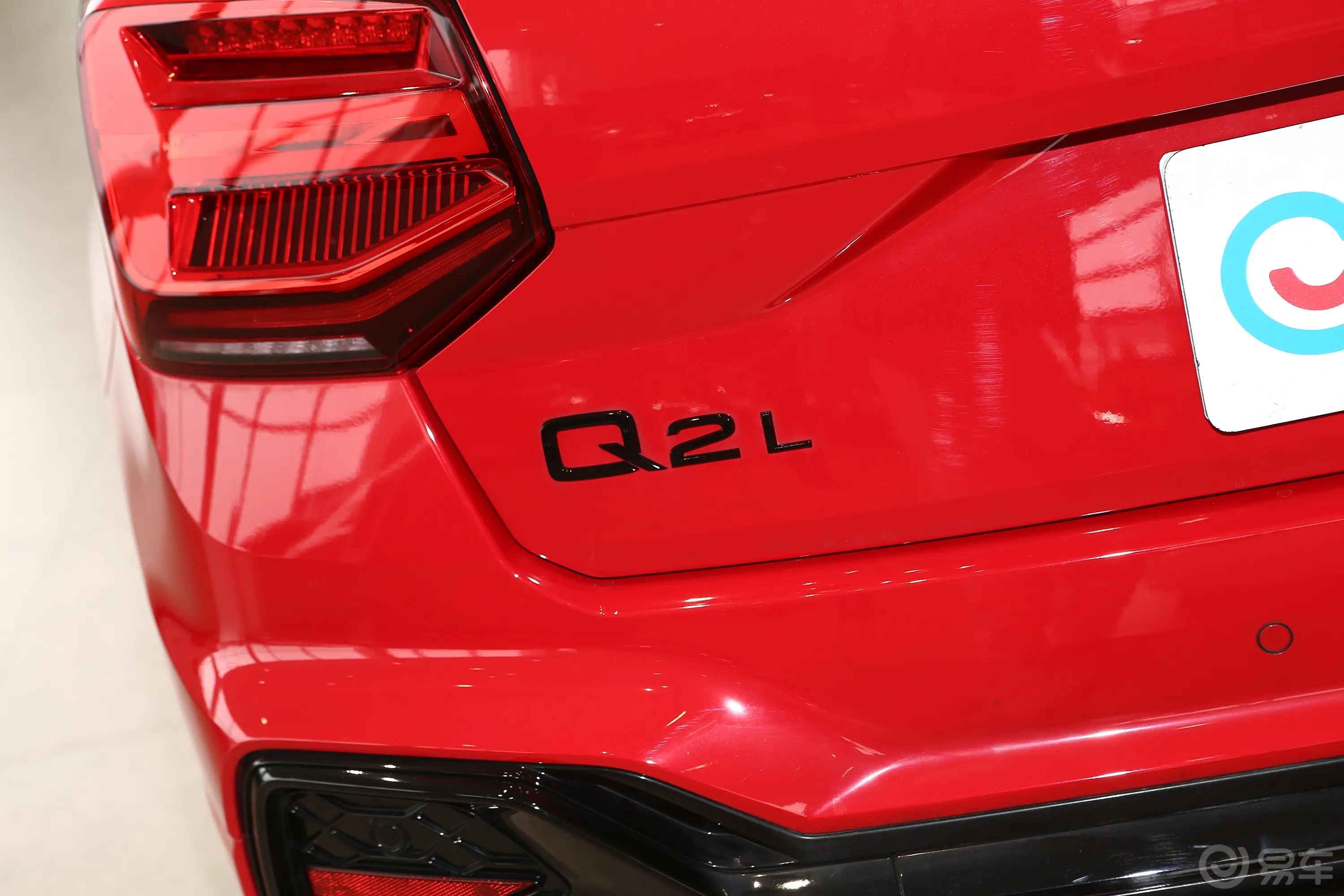 奥迪Q2L35 TFSI 时尚动感型外观细节