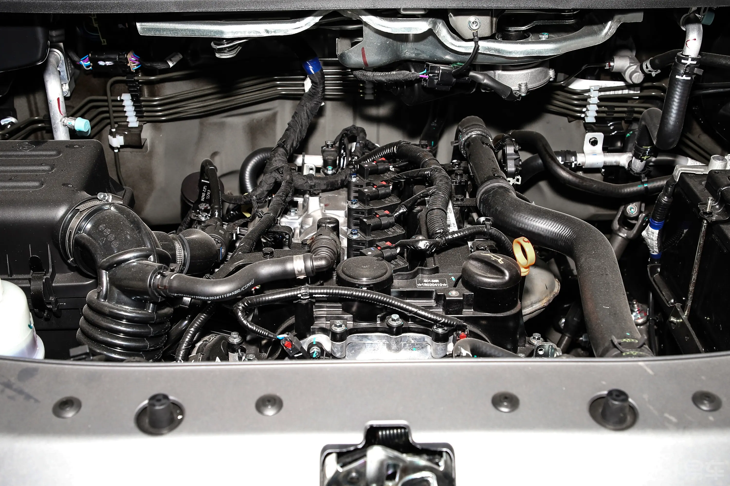 菱智M5 1.6L 实用型 5座发动机/电机特写
