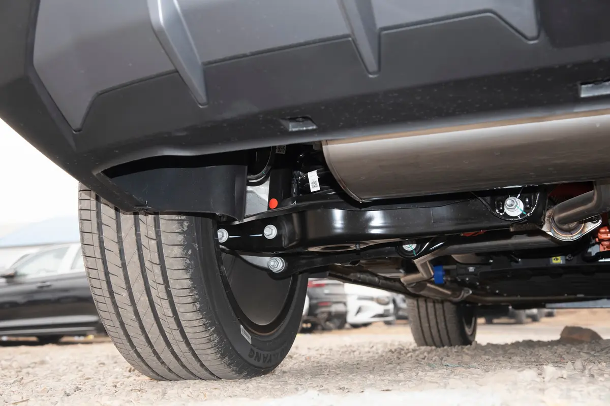 银河L7EM-i 1.5L 115km 探索版动力底盘