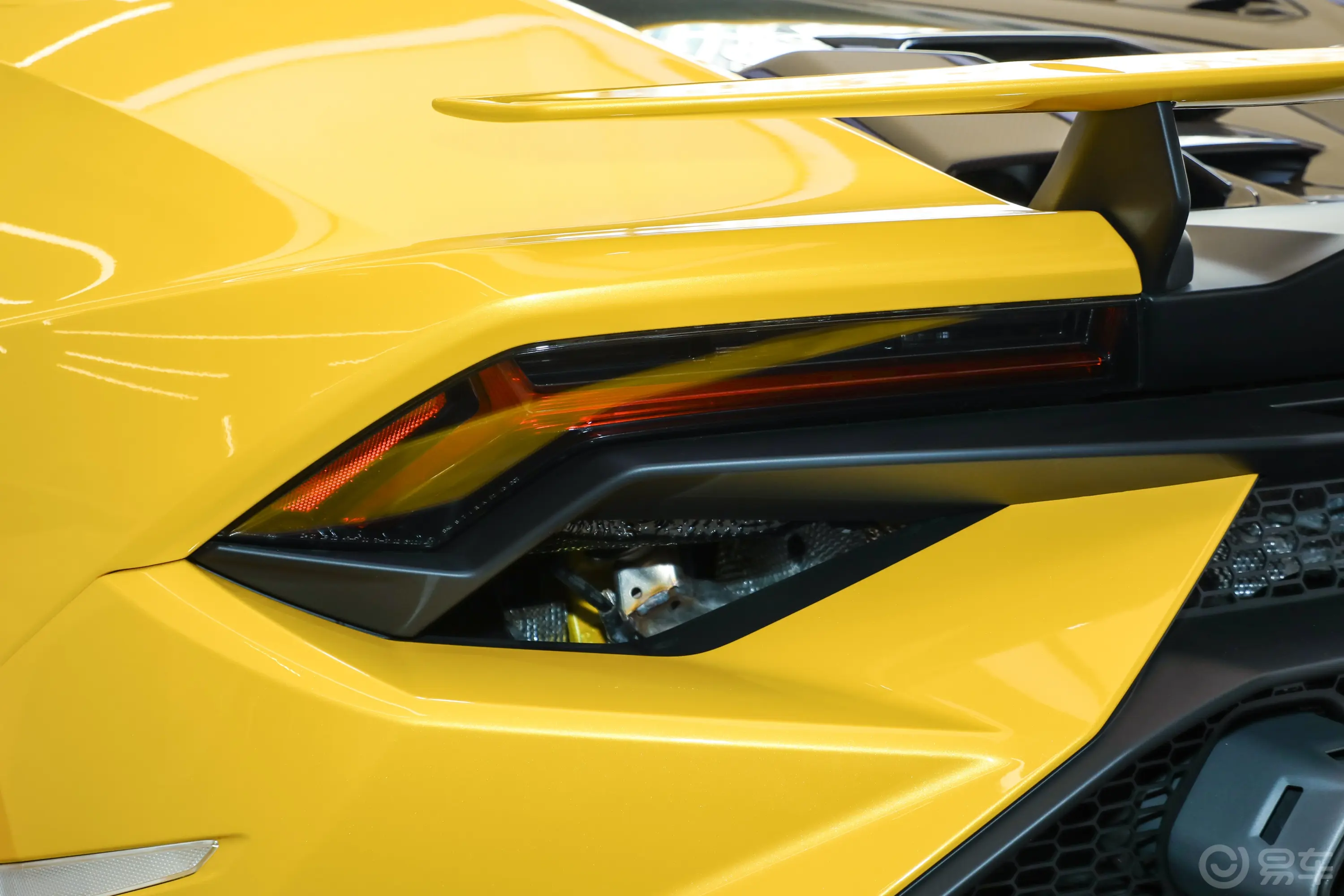 Huracán5.2L Tecnica LP640-2外观灯组