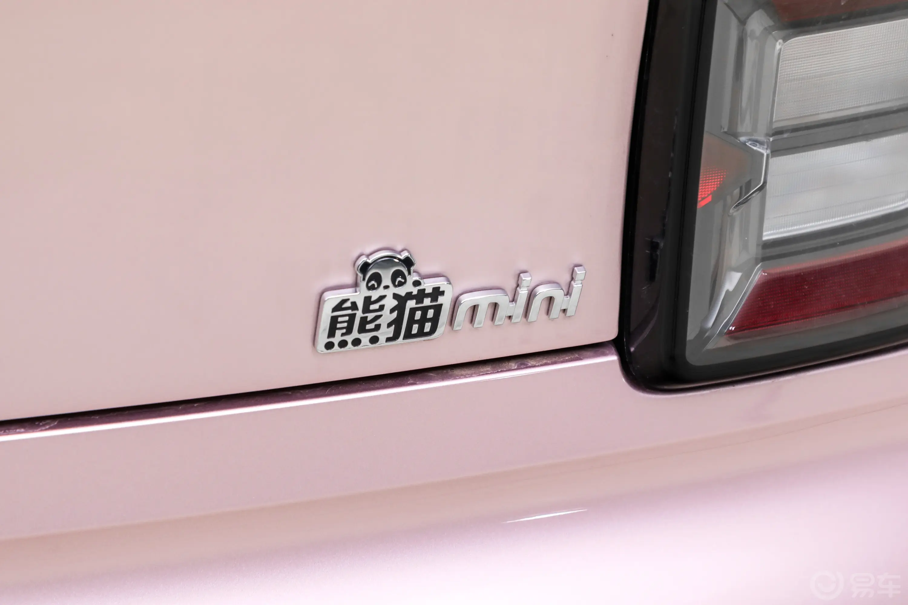 熊猫熊猫mini 210km 元气熊外观细节
