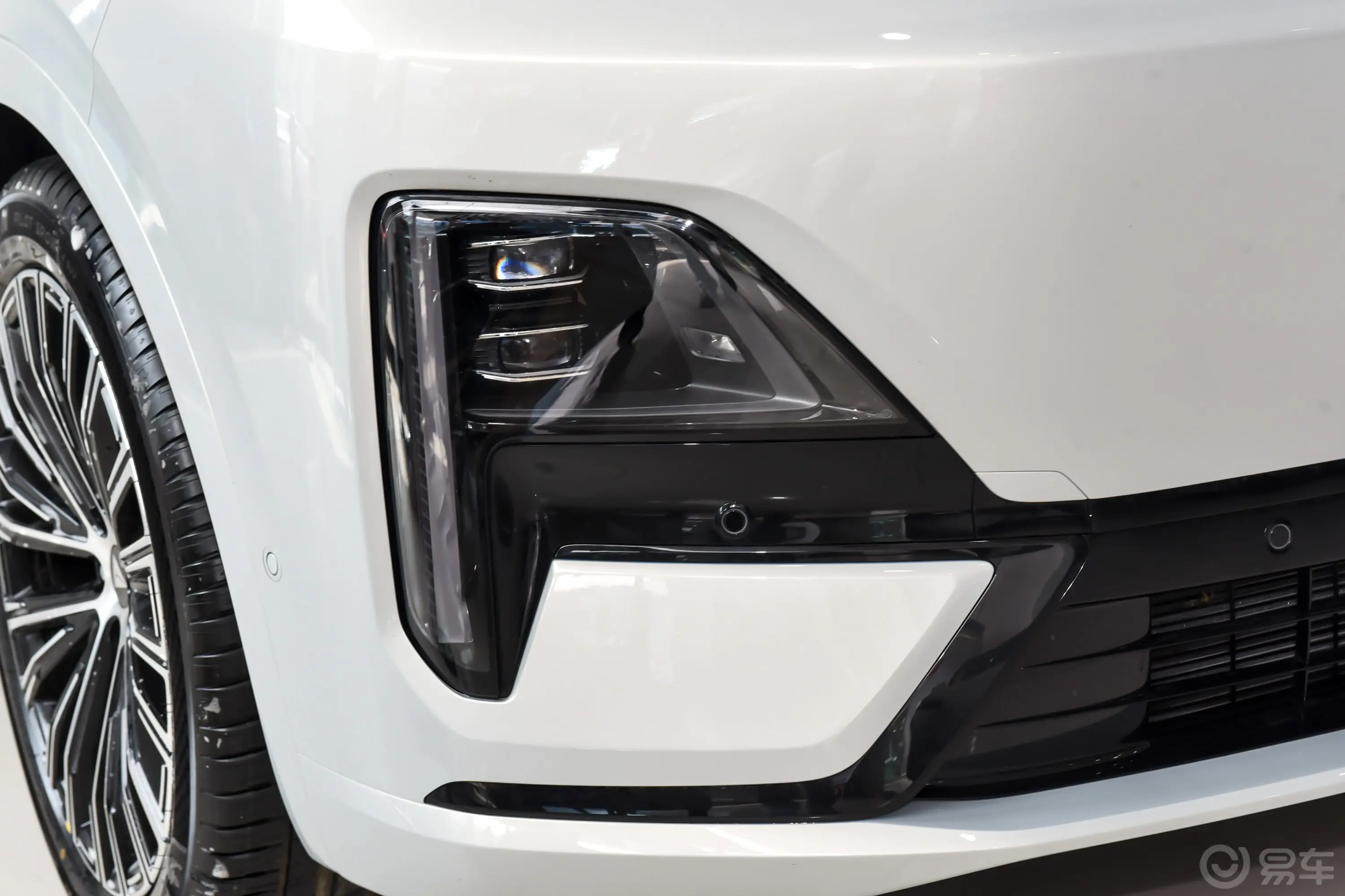 深蓝S091.5T 220km 后驱Ultra+版外观灯组
