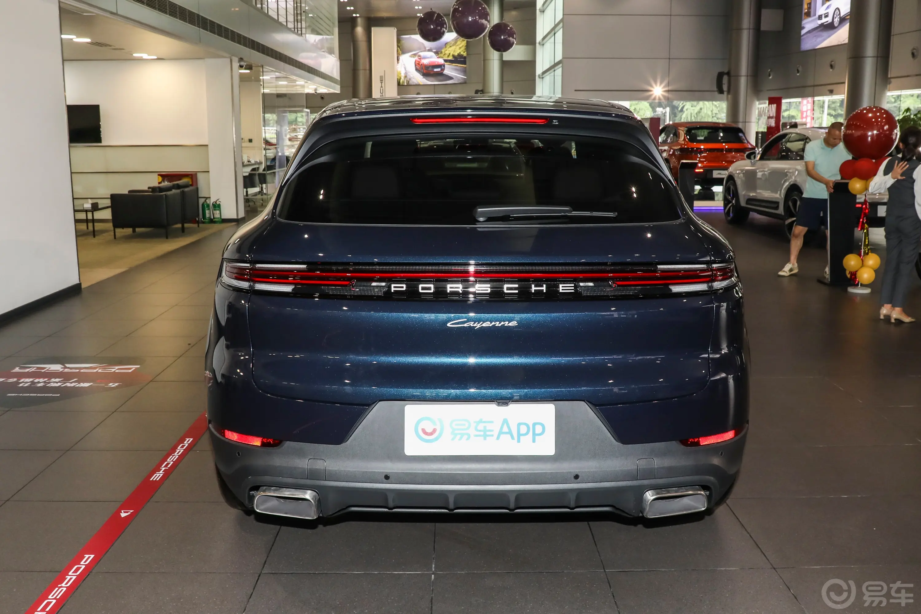 CayenneCayenne 3.0T 逐梦版正后水平