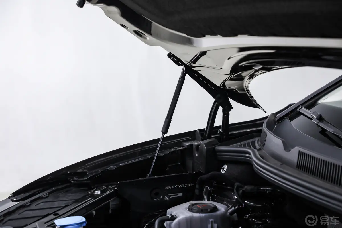 揽境450TSI 四驱R-Line高配版 6座动力底盘
