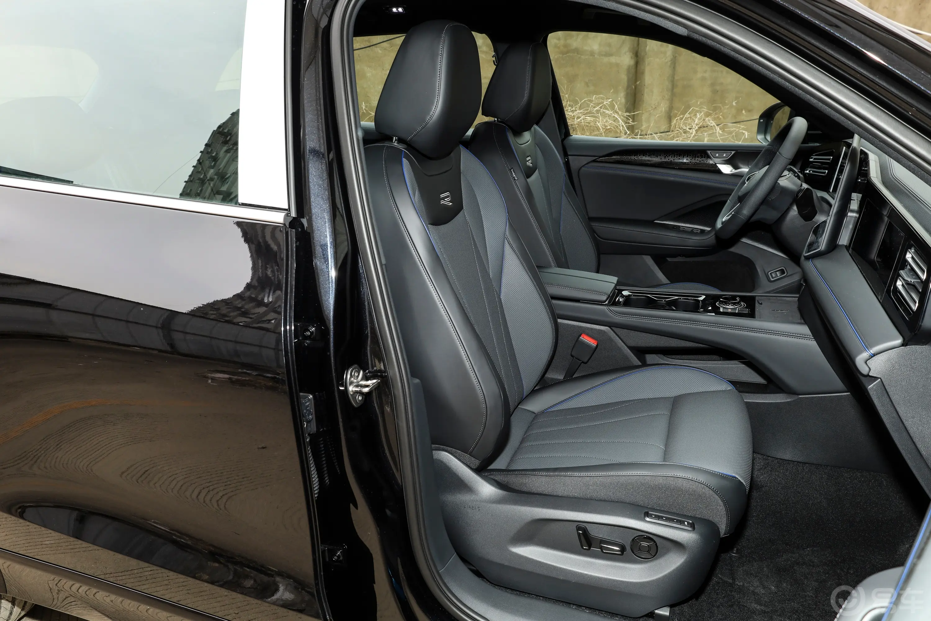 途观LPro 380TSI 两驱R-Line智领版副驾驶座椅