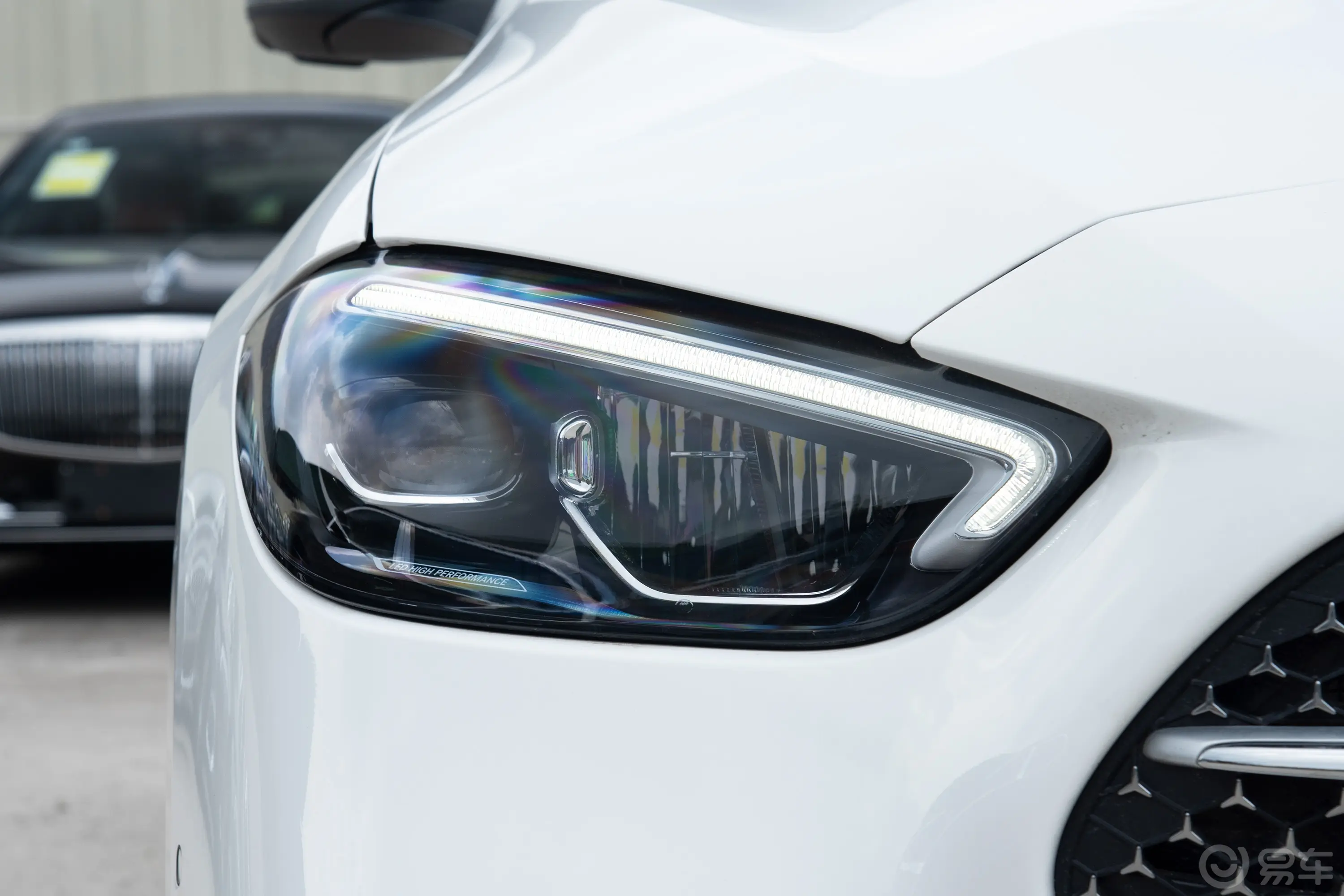奔驰C级改款 C 260 L 4MATIC 运动版外观灯组