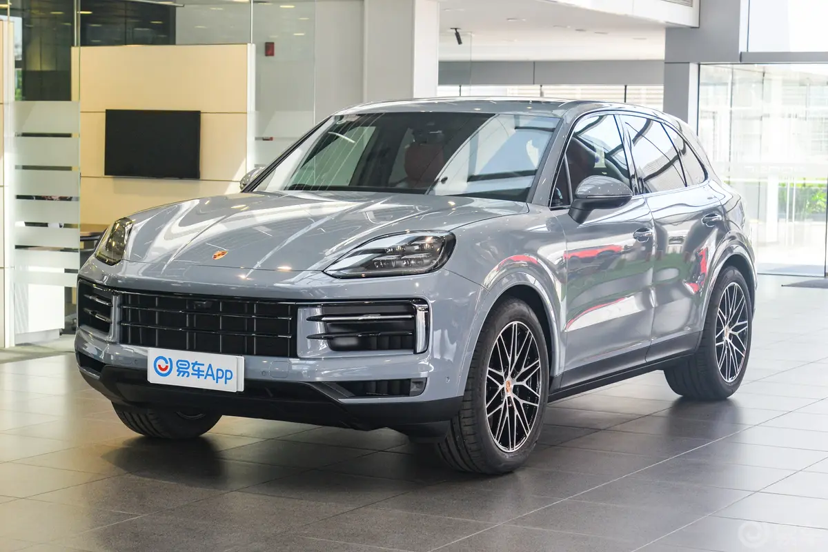 CayenneCayenne 3.0T 逐梦版侧前45度车头向左水平