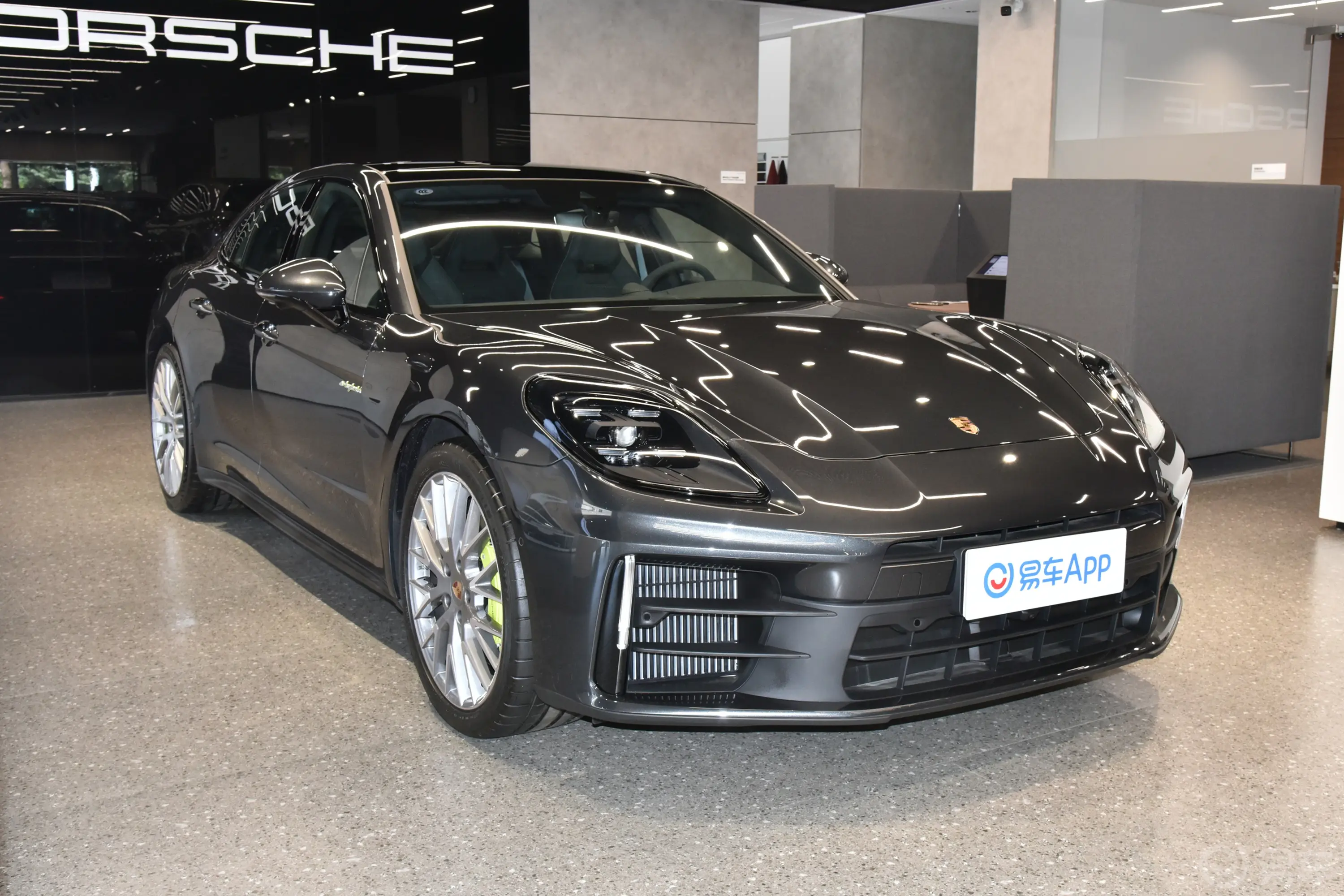 Panamera E-HybridPanamera 4 2.9T侧前45度车头向右水平