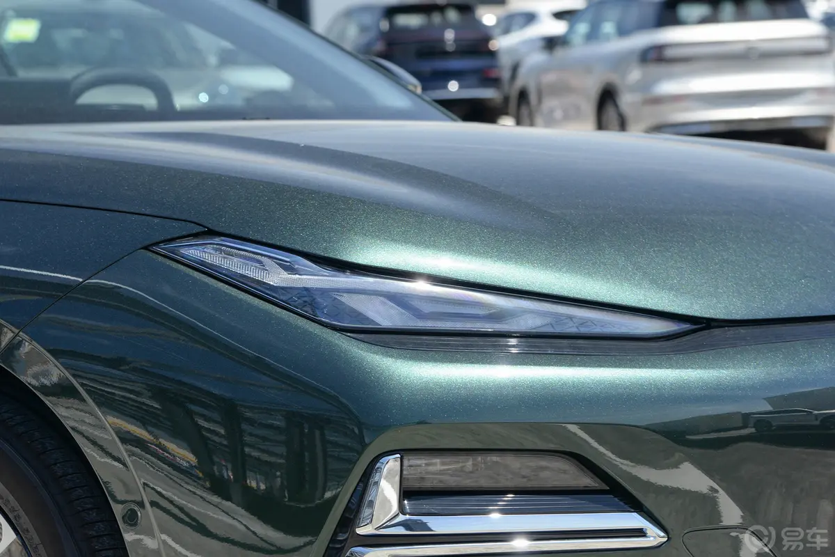 银河星耀8EM-i 1.5L 60km 豪享版外观灯组