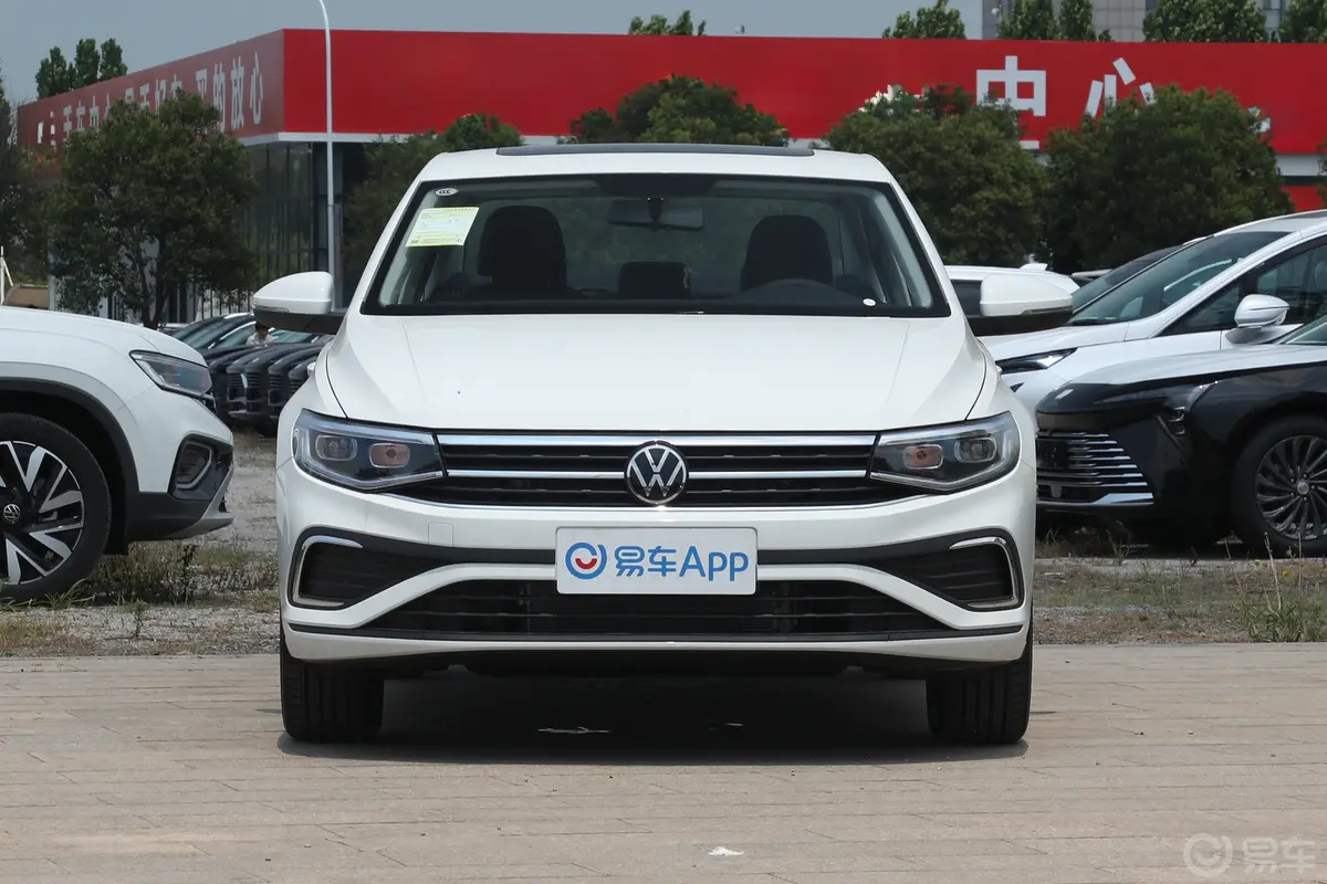 宝来改款 200TSI 双离合悦行PRO版正前水平