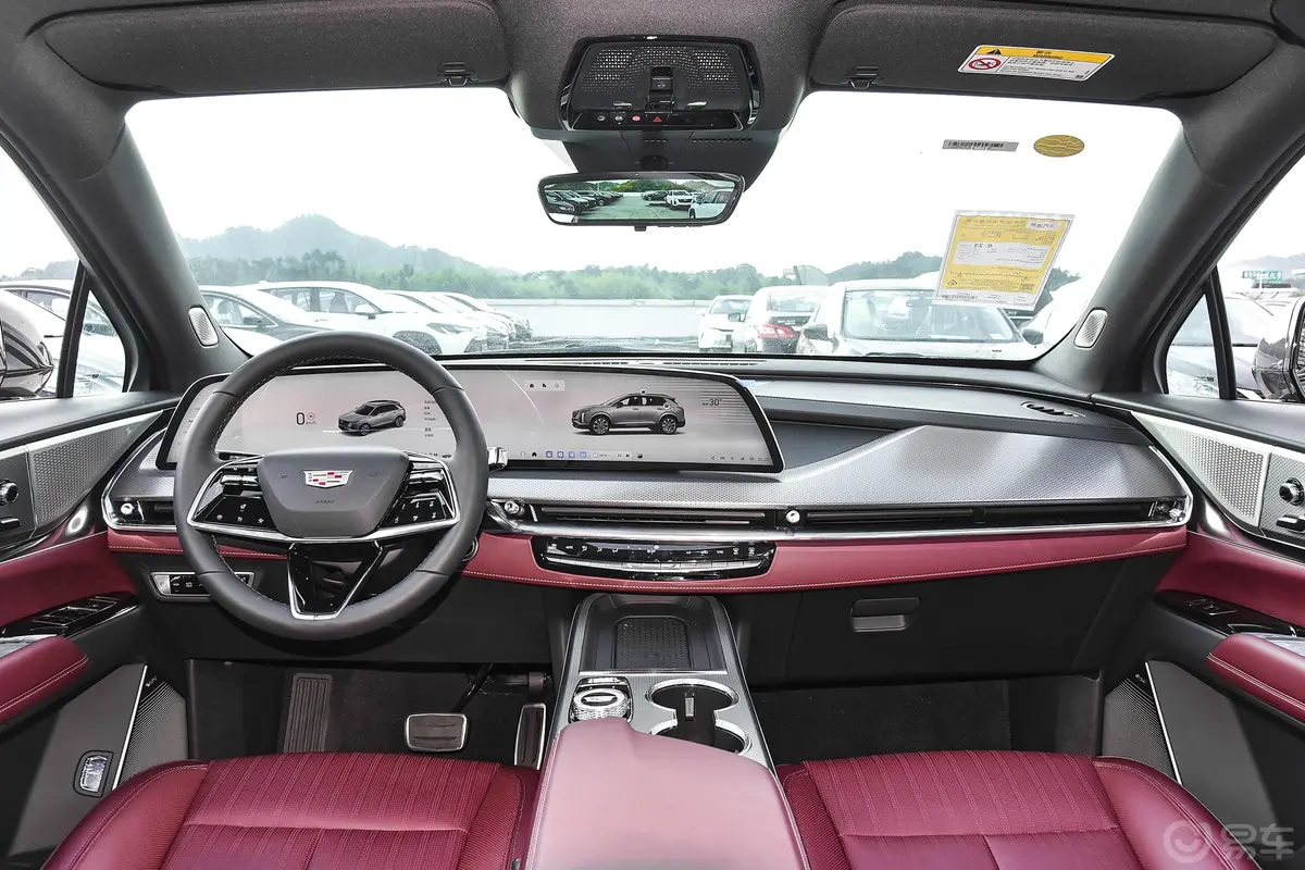 凯迪拉克XT52.0T 尊贵型内饰全景正拍