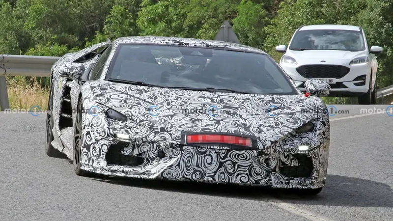 兰博基尼Aventador继任者谍照 或搭载V12混合动力系统