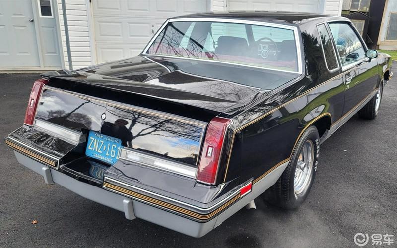 1985年奥兹莫比尔cutlass442