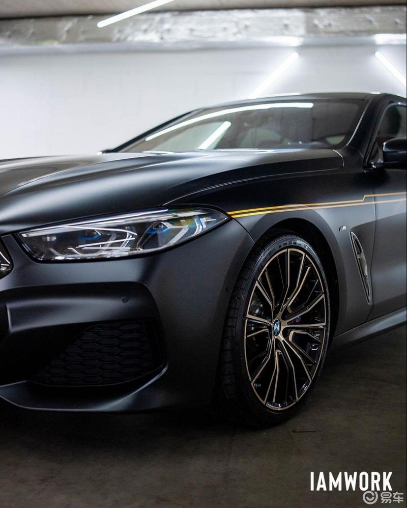 看到一辆黑色的 8 系车,磨砂车衣特别漂_宝马8系社区_易车社区