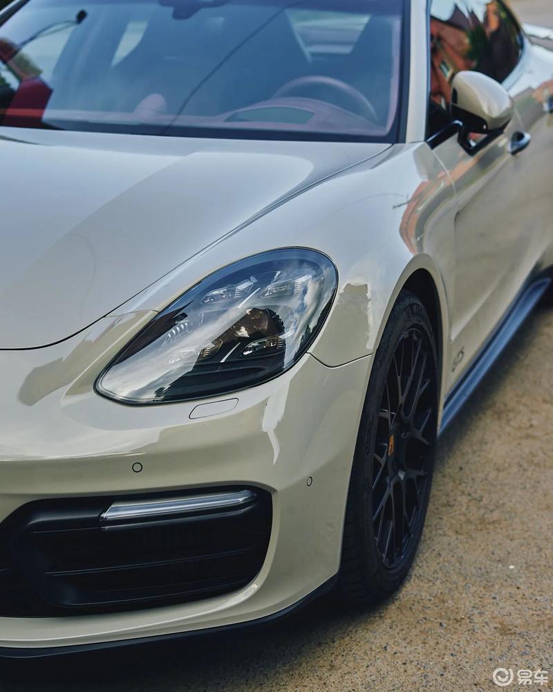 帕拉梅拉自初代以来每次改款都在不断向家族_保时捷panamera社区_易车