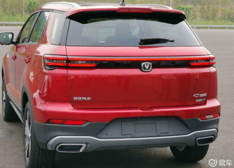 长安cs55的外观相当大气