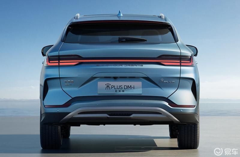 用王朝系列的龙脸设计的比亚迪宋plus