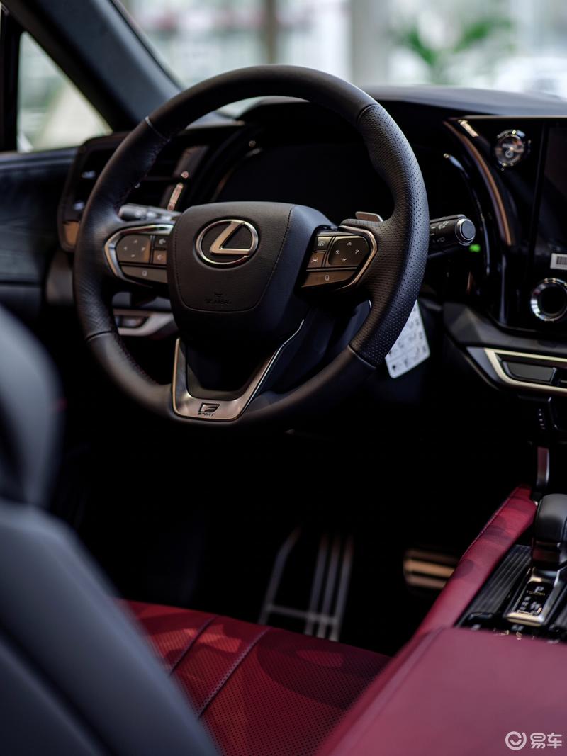 雷克萨斯黑色的"f"标,知道代表着什么吗
