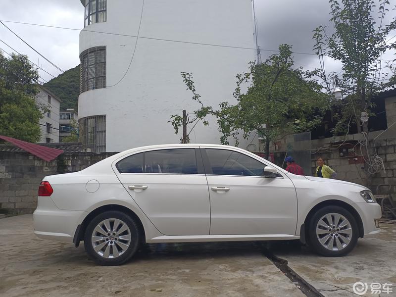自己家用的13款大众朗逸 高配 1.4t