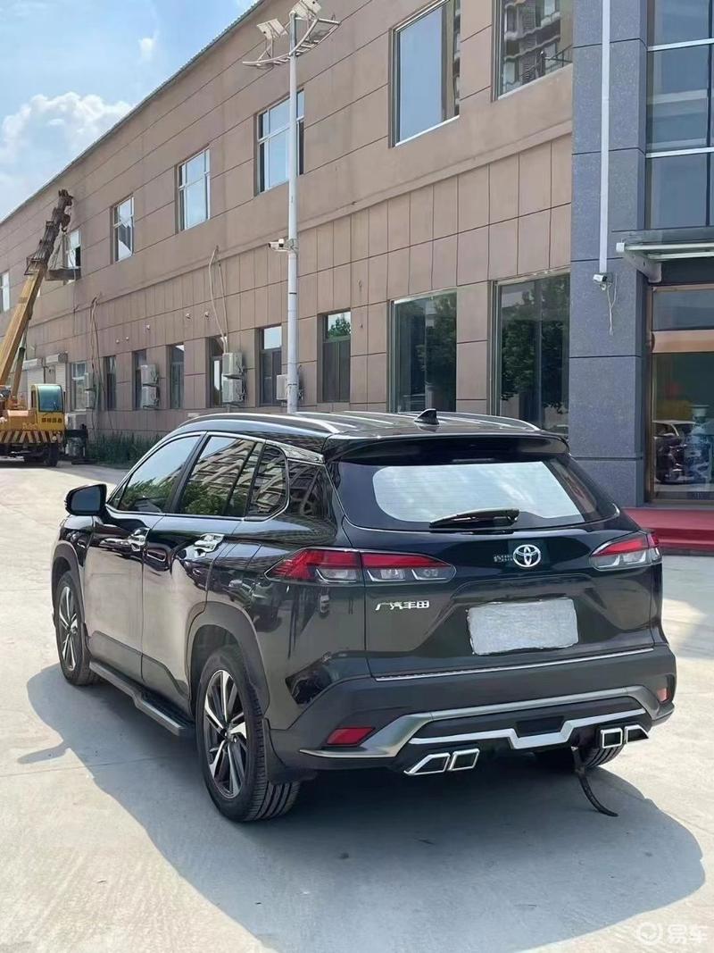 丰田锋兰达 非常实用的suv