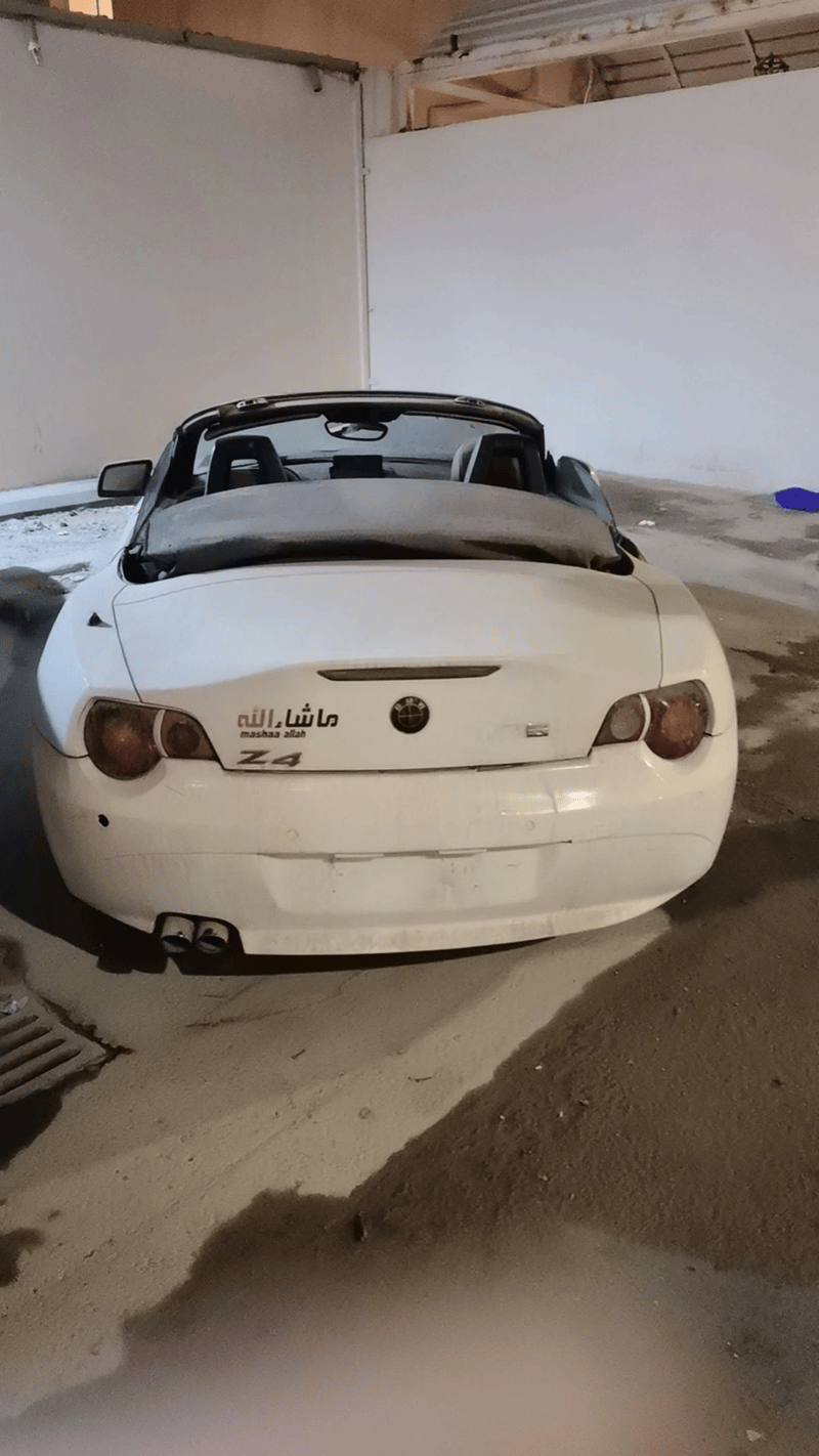 利雅得街头,百万豪车变僵尸车的秘密