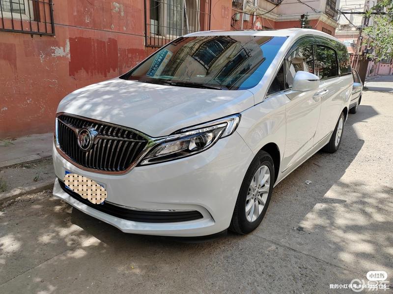 售19年11月别克gl8es.舒适版白色