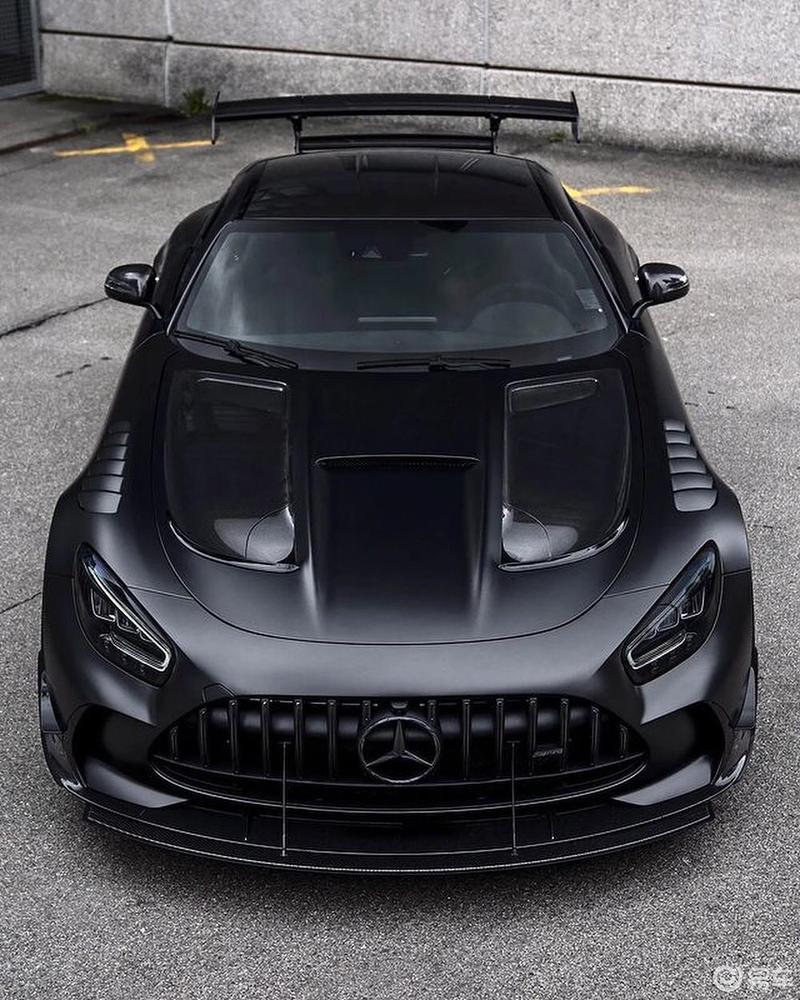 gt black series ///a