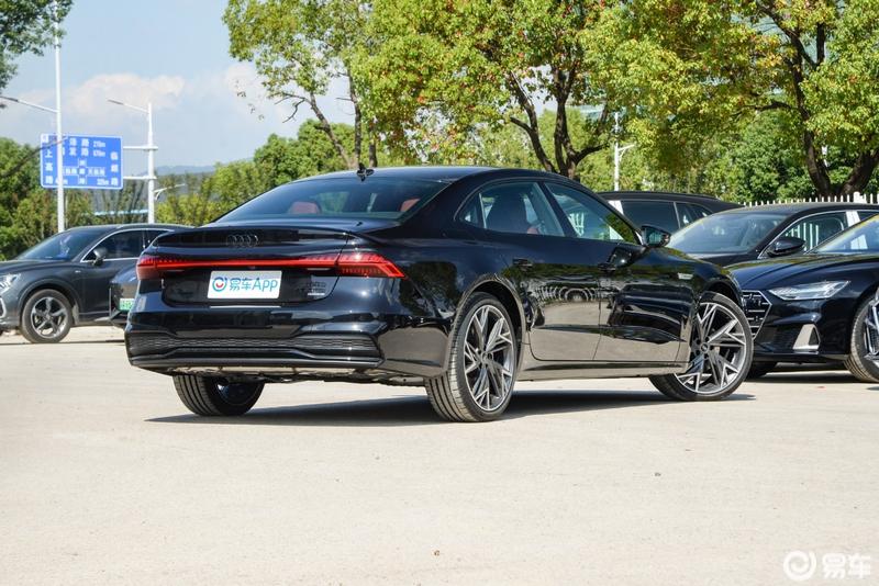 奔驰e级,宝马5系对比奥迪a7l
