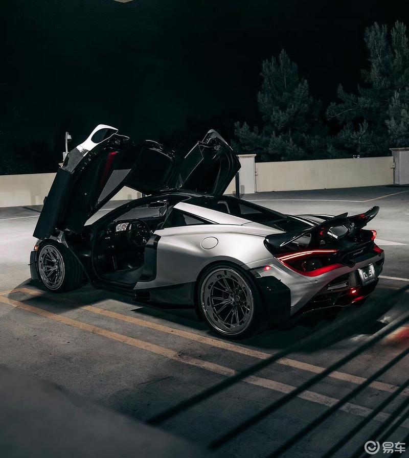 迈凯伦 720s迈凯轮的蝴蝶门是真帅