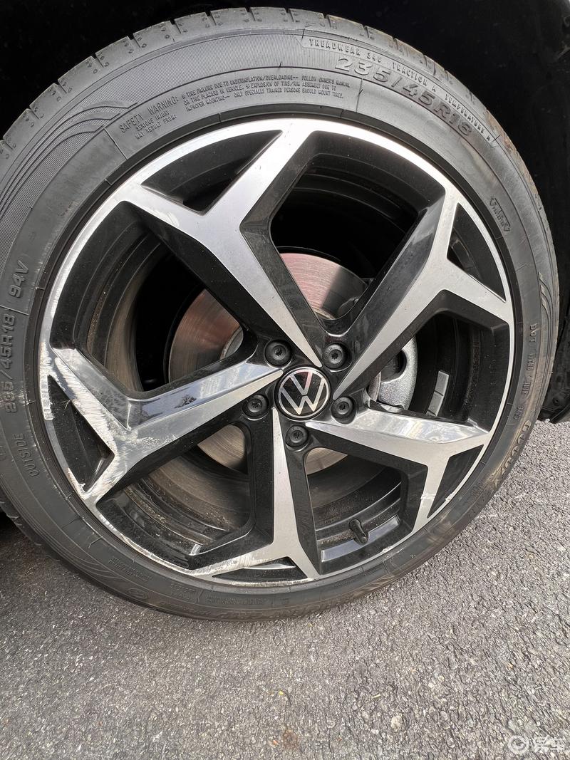 23款帕萨特330豪华星空版四个轮毂里都_帕萨特社区_易车社区