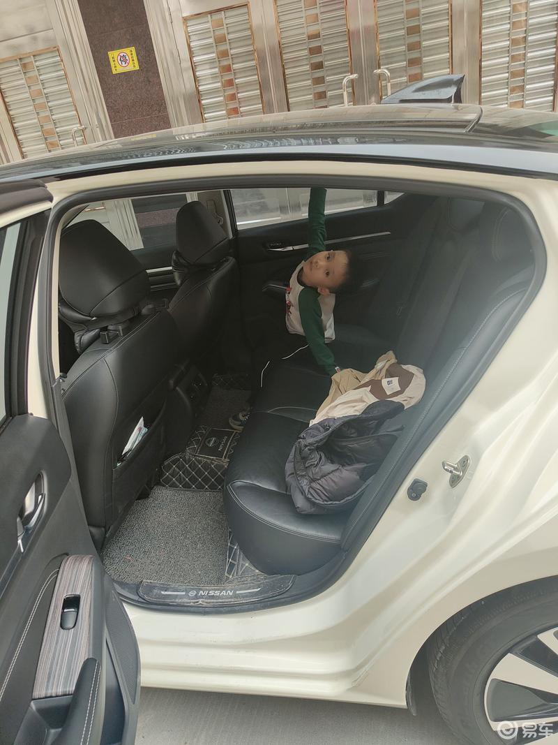 生活的温馨角落,就是我的21款天籁后备箱.