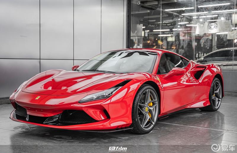 法拉利红f8,燃烧你的视线