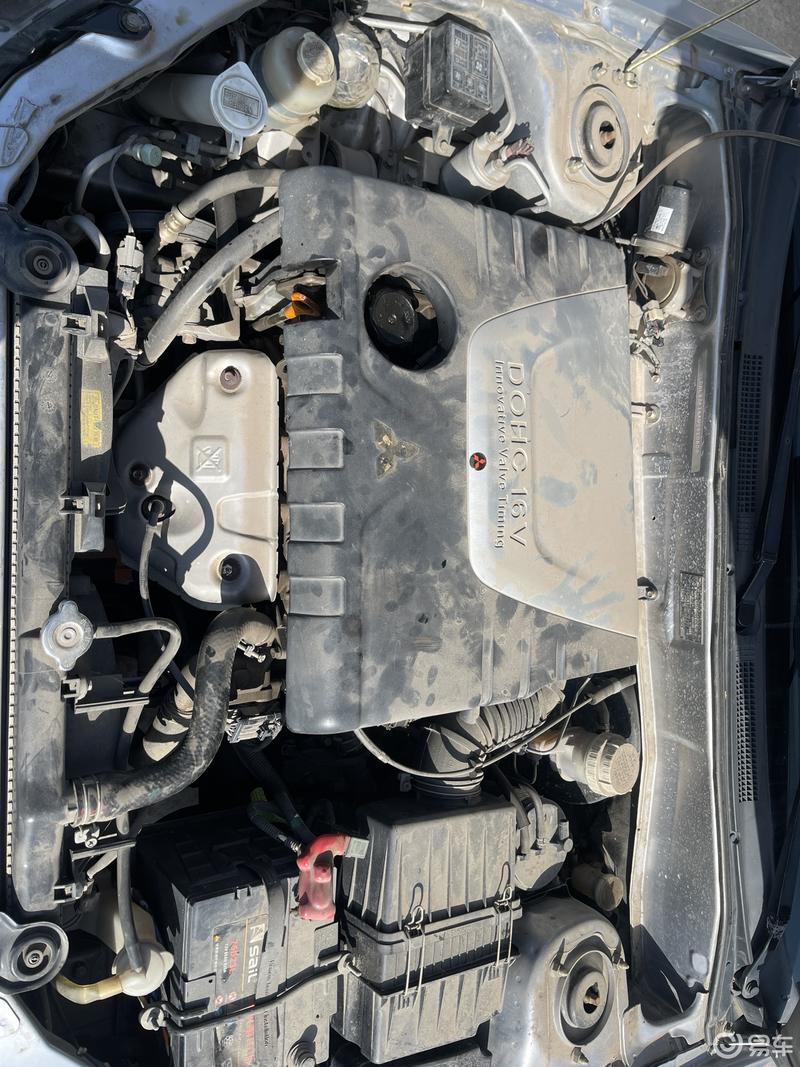 谁帮我看看我这个是哪款的发动机