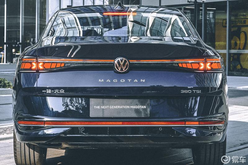 不得不说迈腾是懂"换代"的_迈腾社区_易车社区